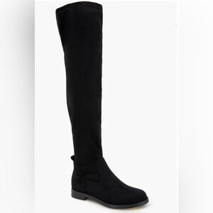 Wanderly Knee High Boot
Reaction Kenneth Cole